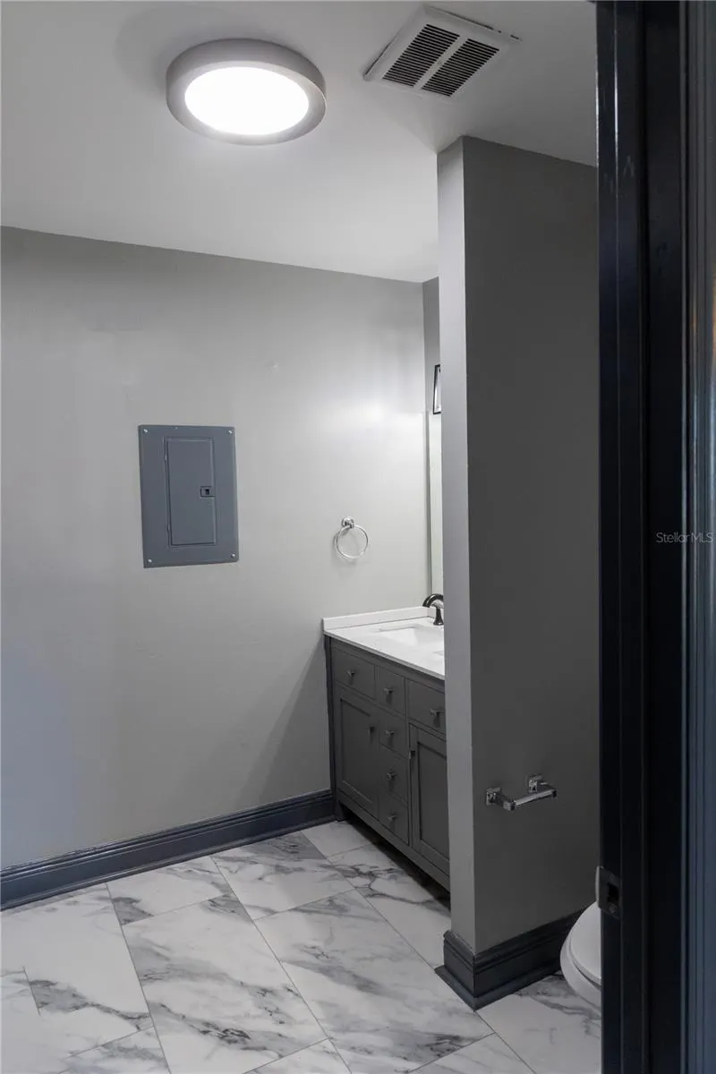 1799 N HIGHLAND AVE #126, #126