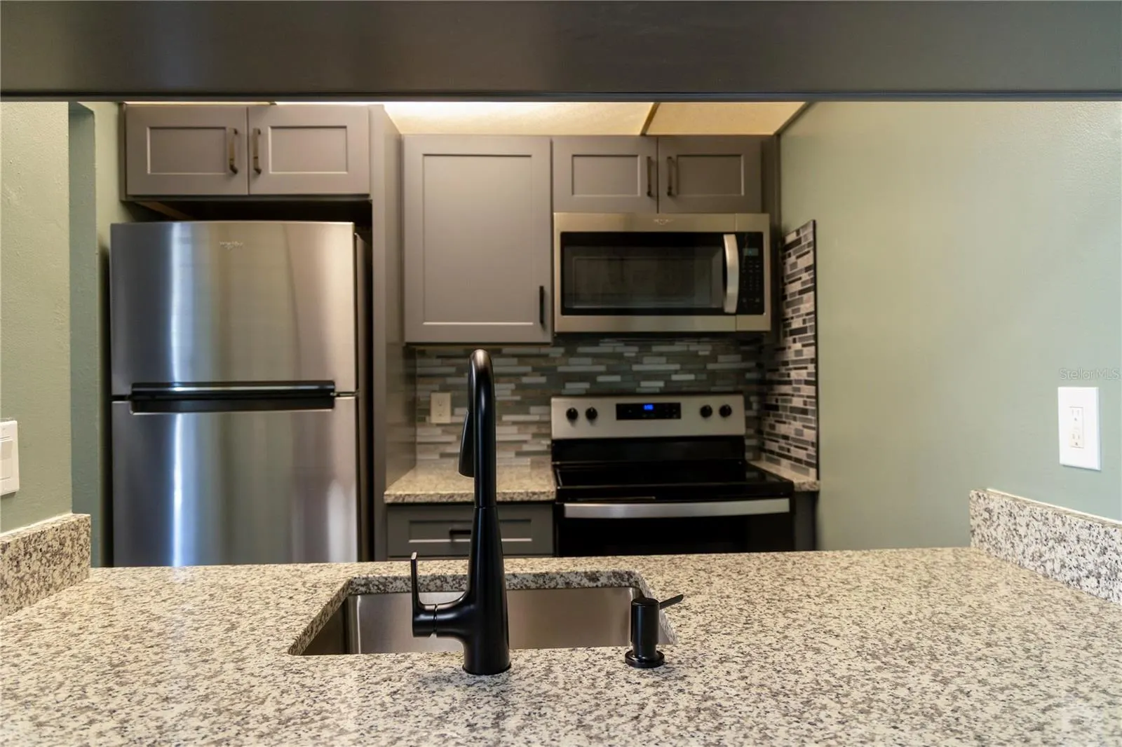 1799 N HIGHLAND AVE #126, #126