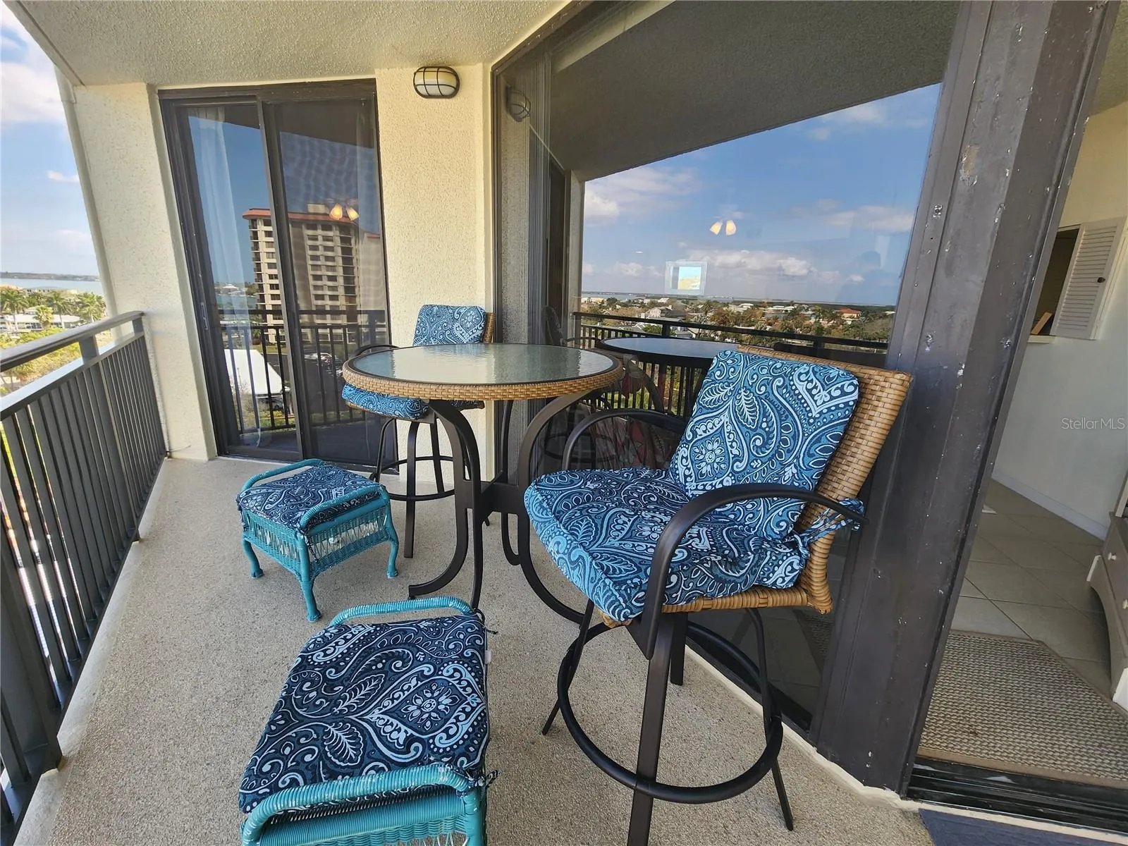 690 ISLAND WAY #708, #708