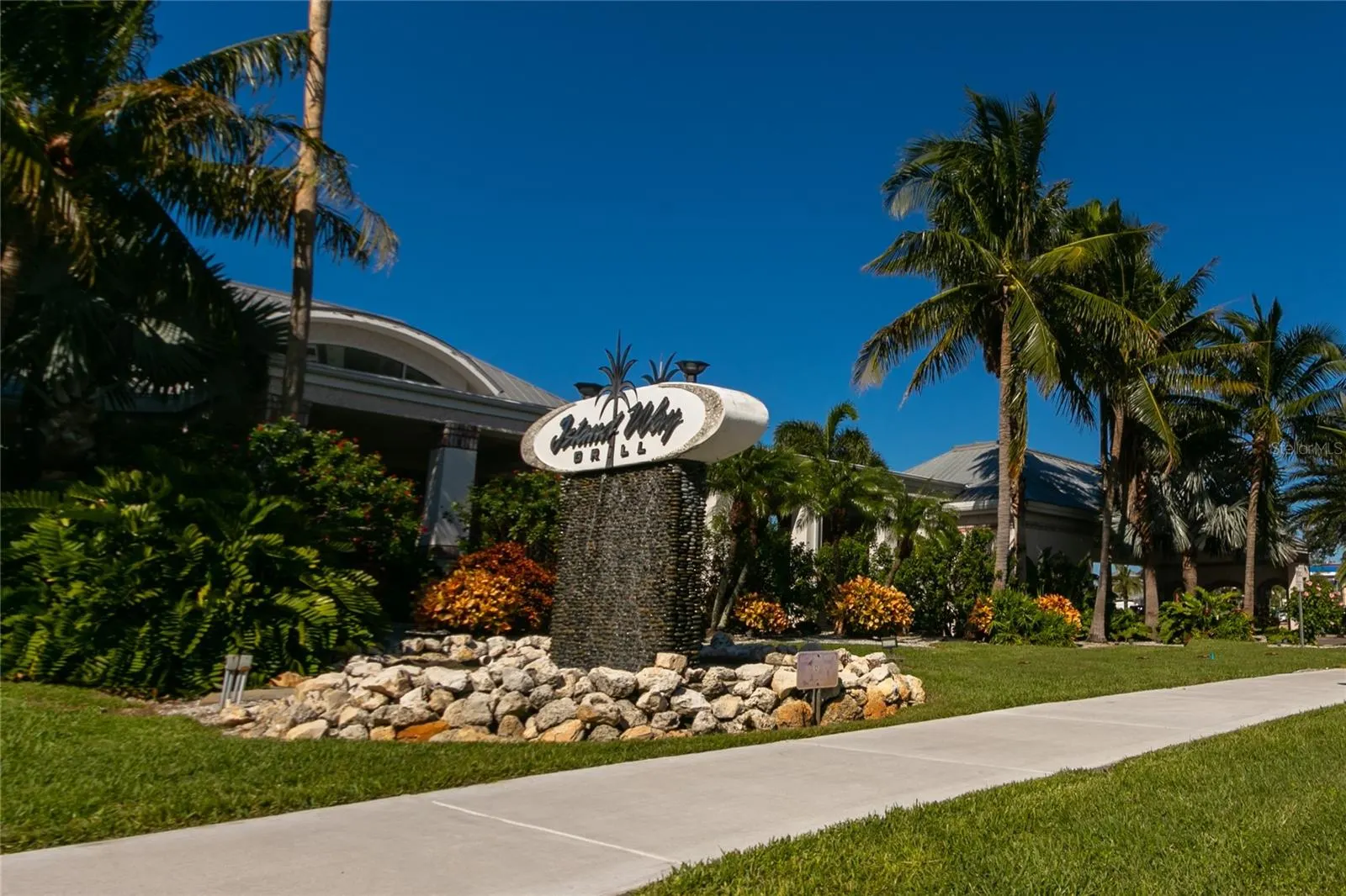 690 ISLAND WAY #708, #708