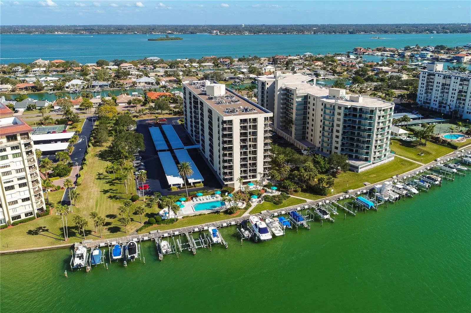 690 ISLAND WAY #708, #708