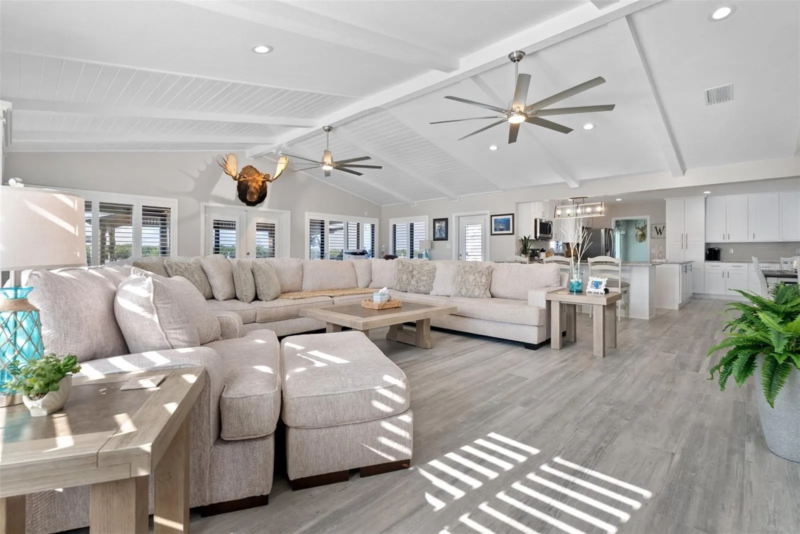 3422 W SHELL POINT RD