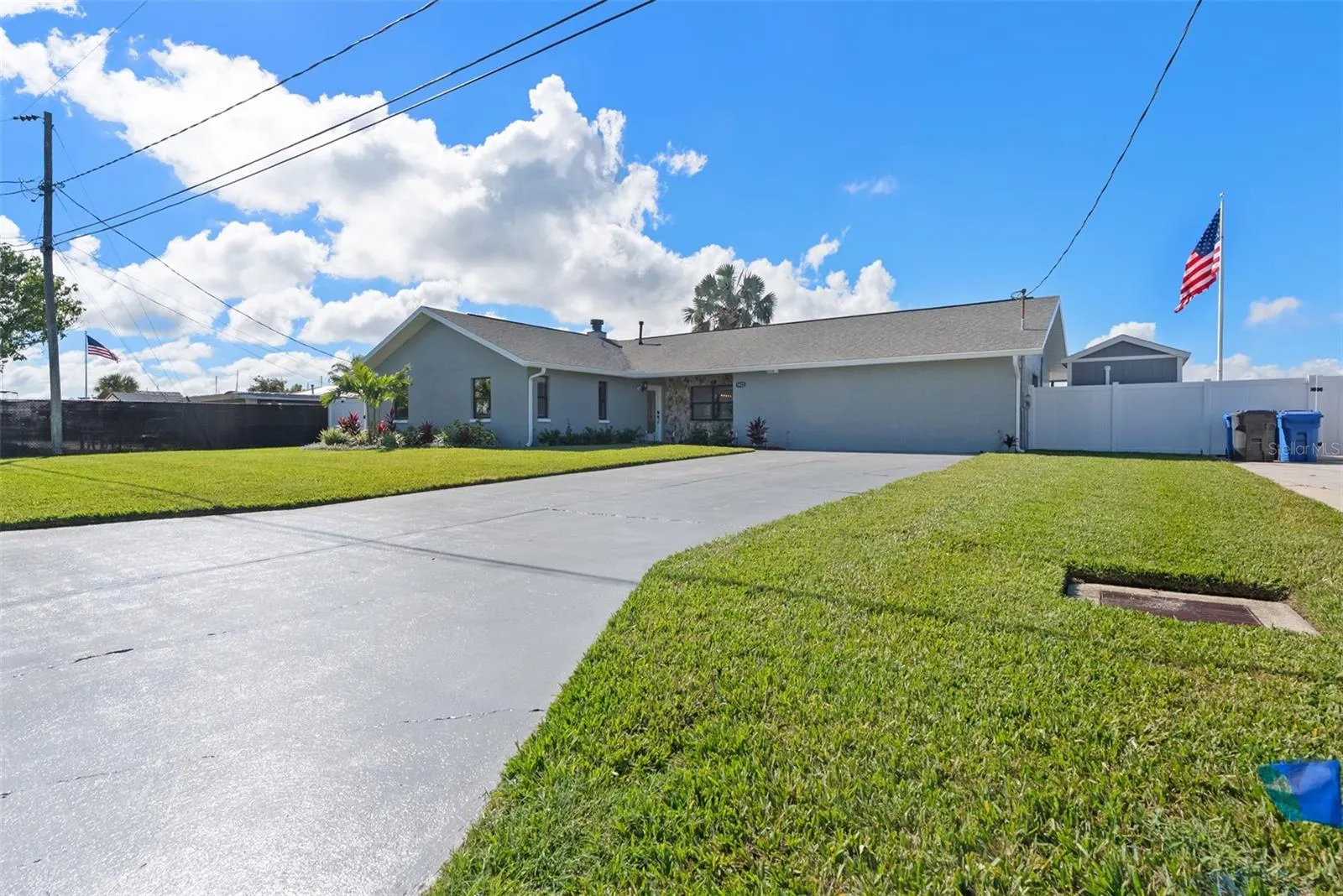 3422 W SHELL POINT RD