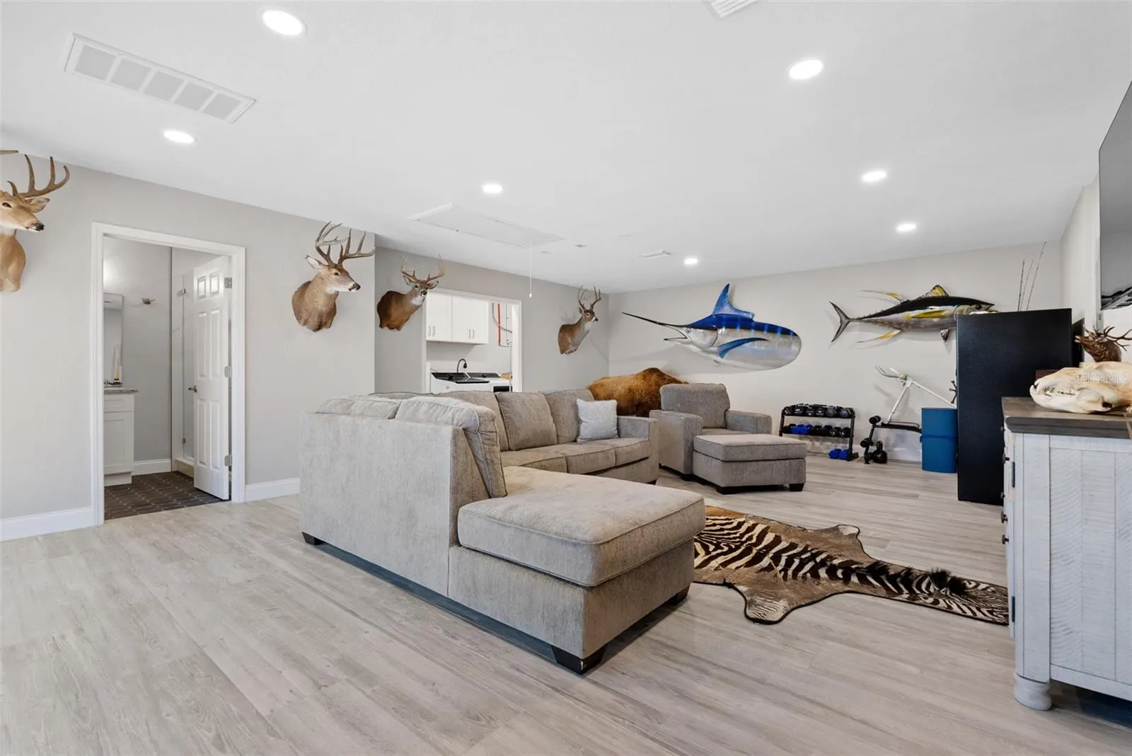 3422 W SHELL POINT RD