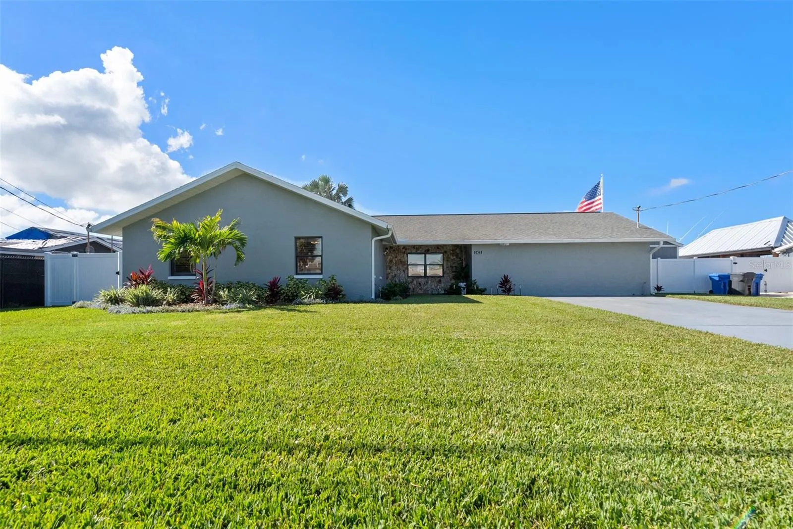 3422 W SHELL POINT RD