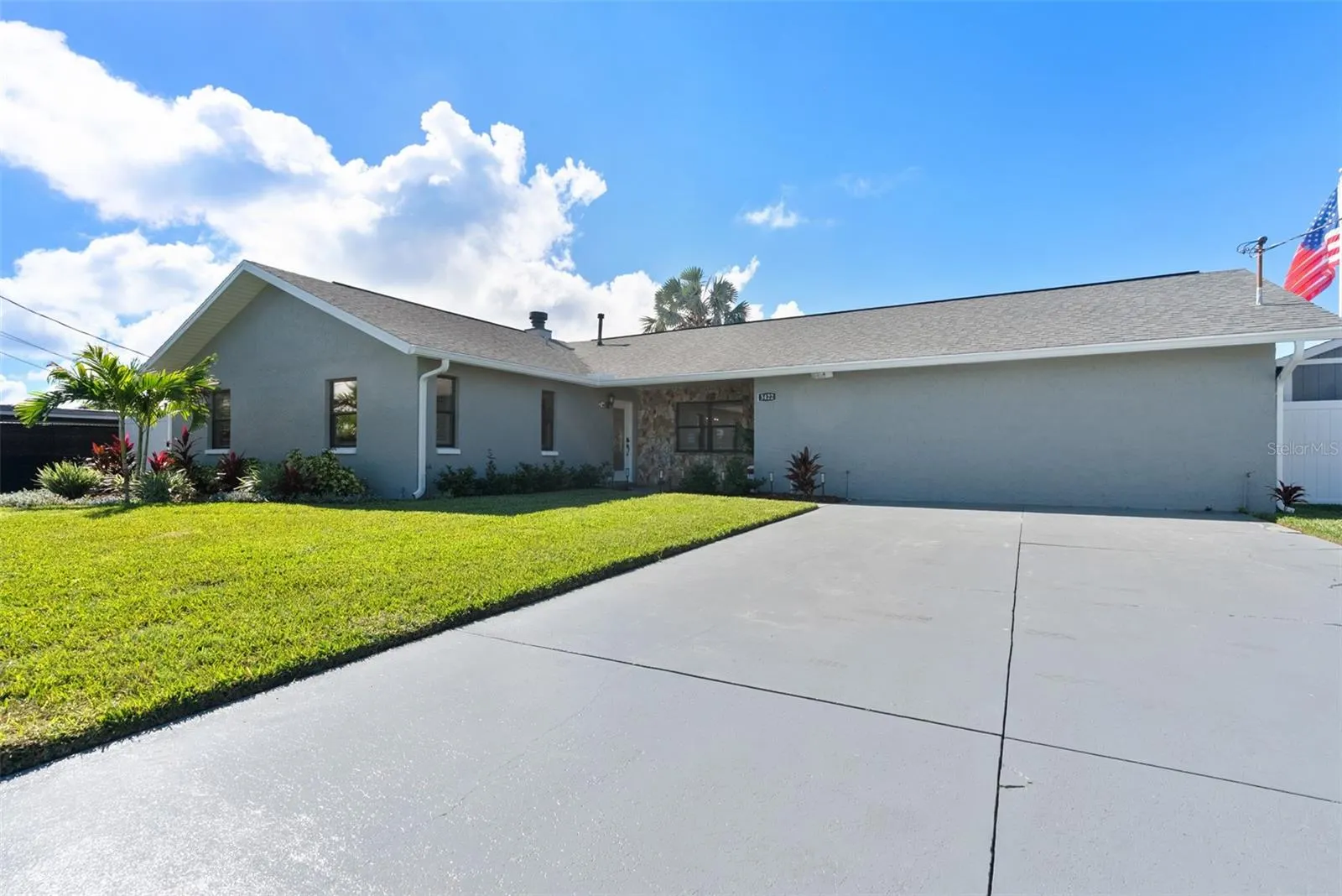 3422 W SHELL POINT RD