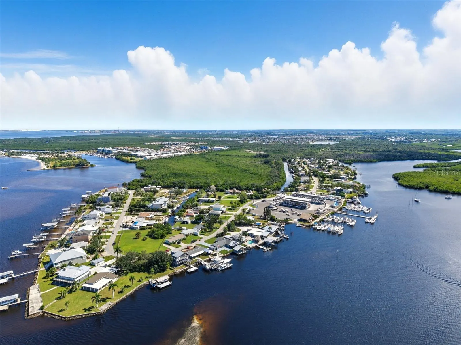 3422 W SHELL POINT RD