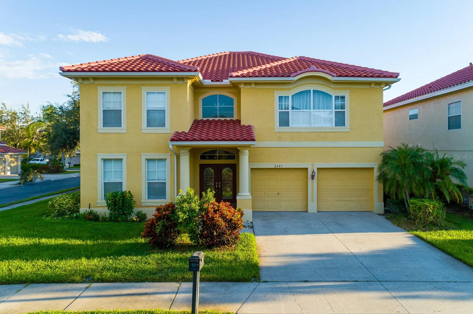 2281 HIGHLAND WOODS DR