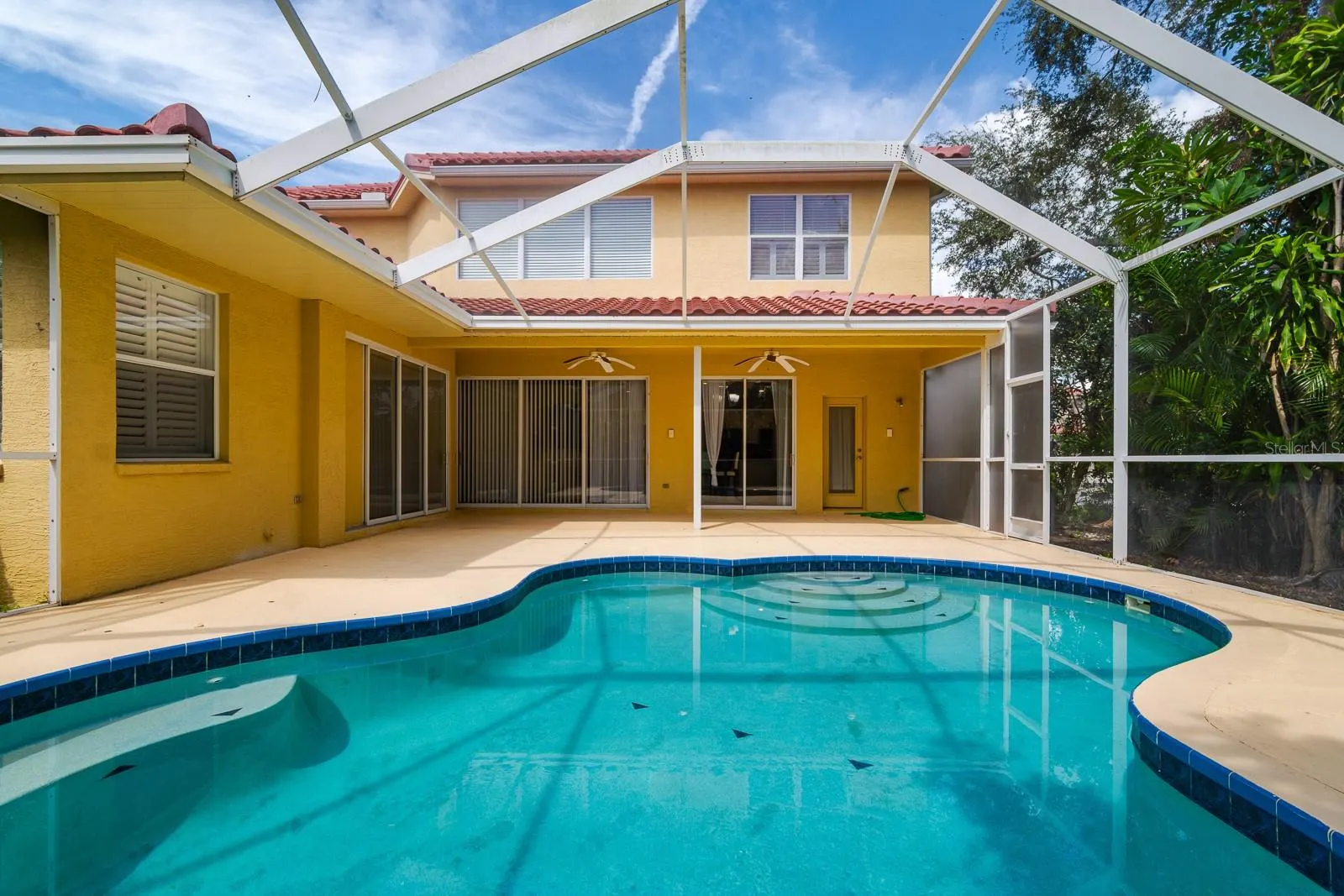 2281 HIGHLAND WOODS DR