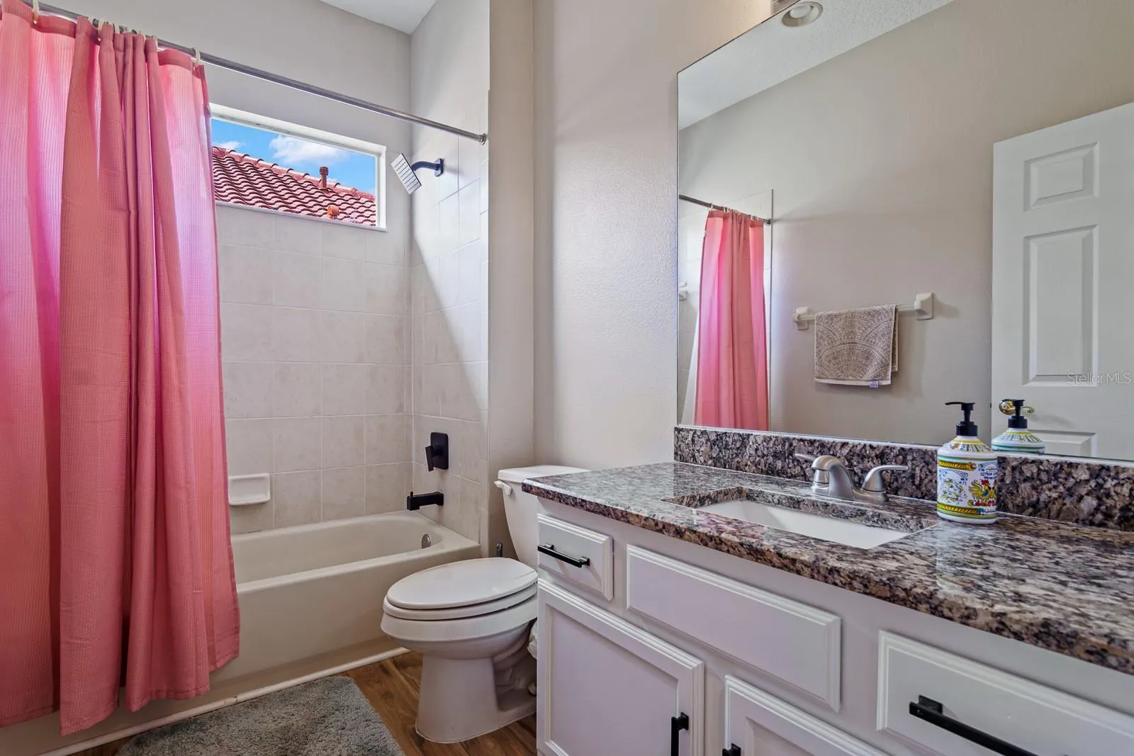 2281 HIGHLAND WOODS DR