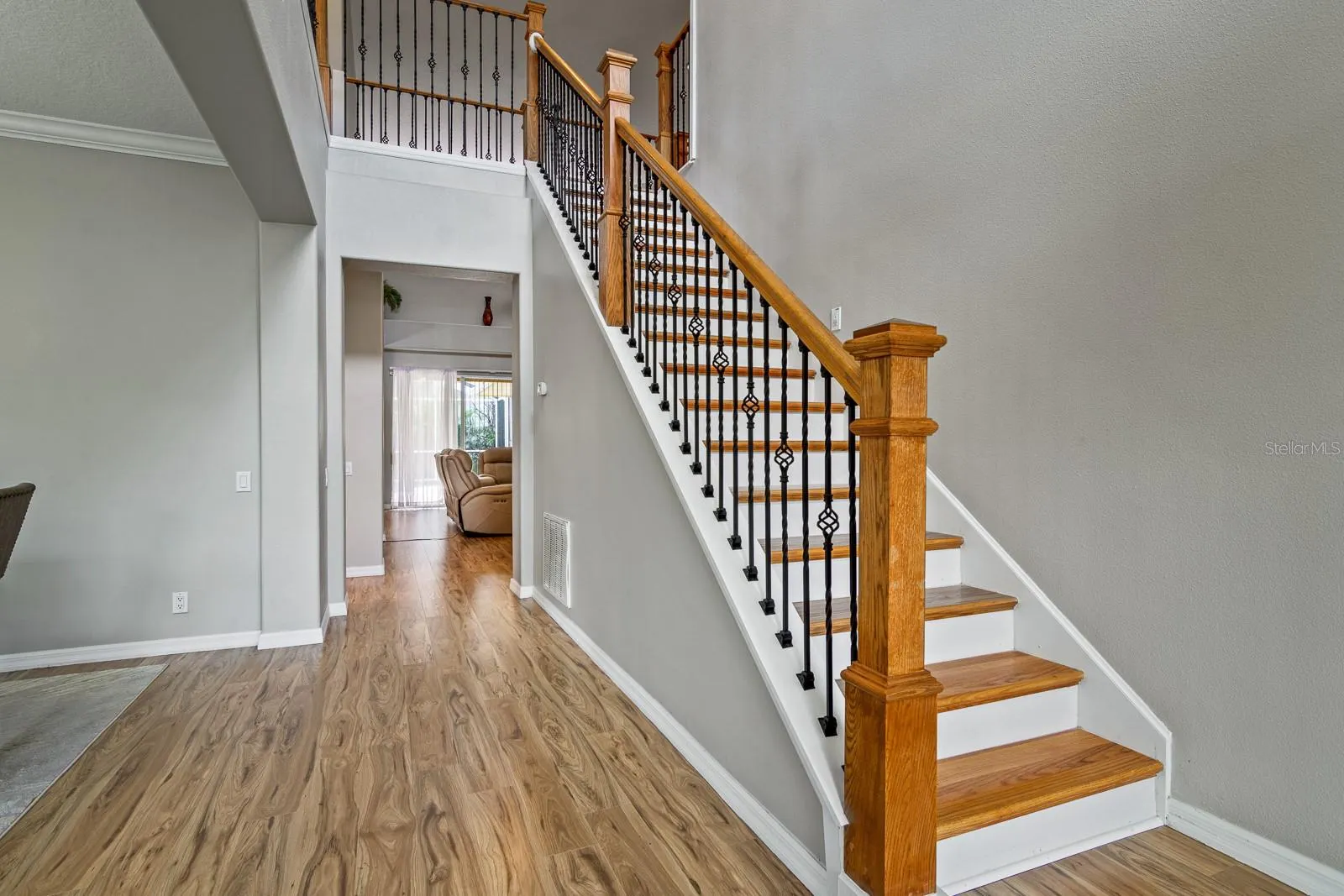 2281 HIGHLAND WOODS DR