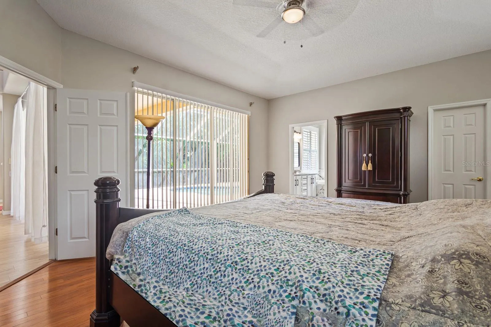 2281 HIGHLAND WOODS DR