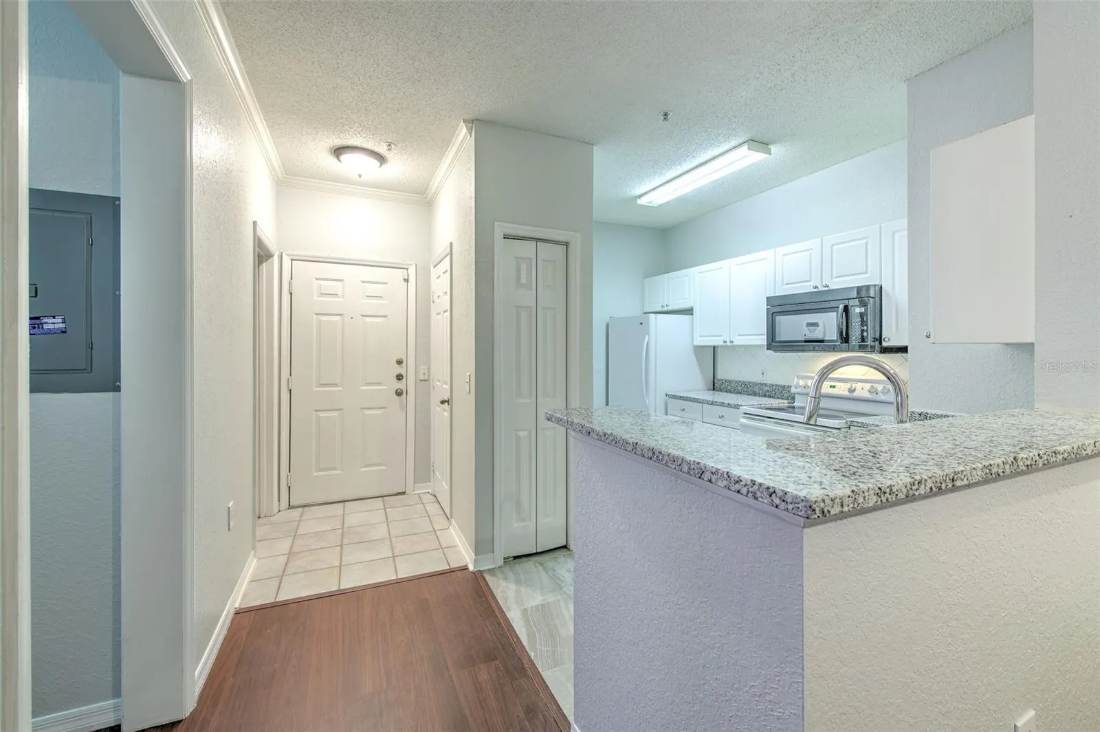 18001 RICHMOND PLACE DR #123, #123