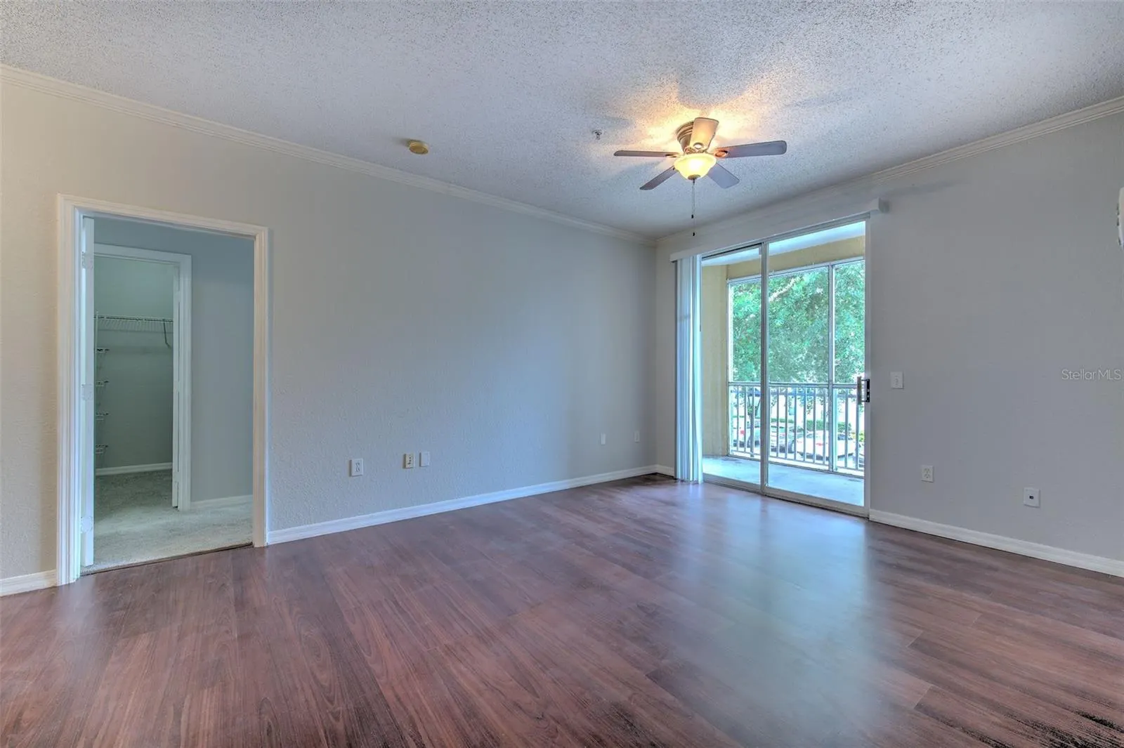 18001 RICHMOND PLACE DR #123, #123