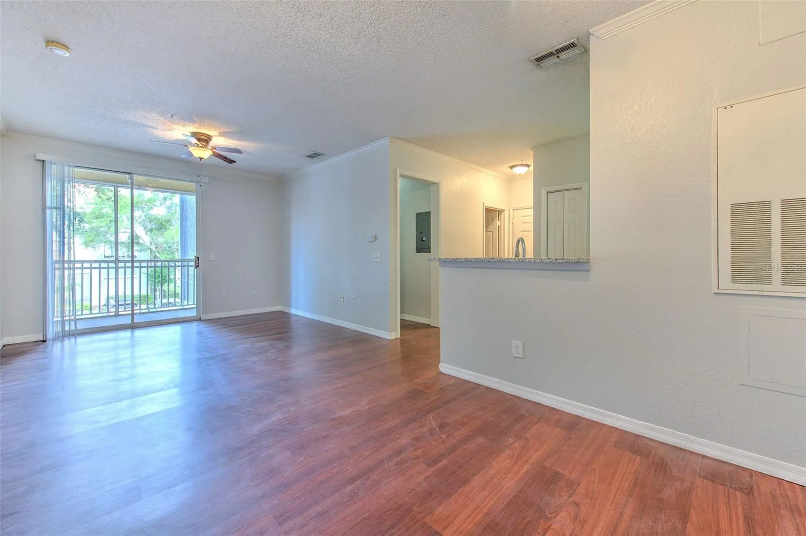 18001 RICHMOND PLACE DR #123, #123