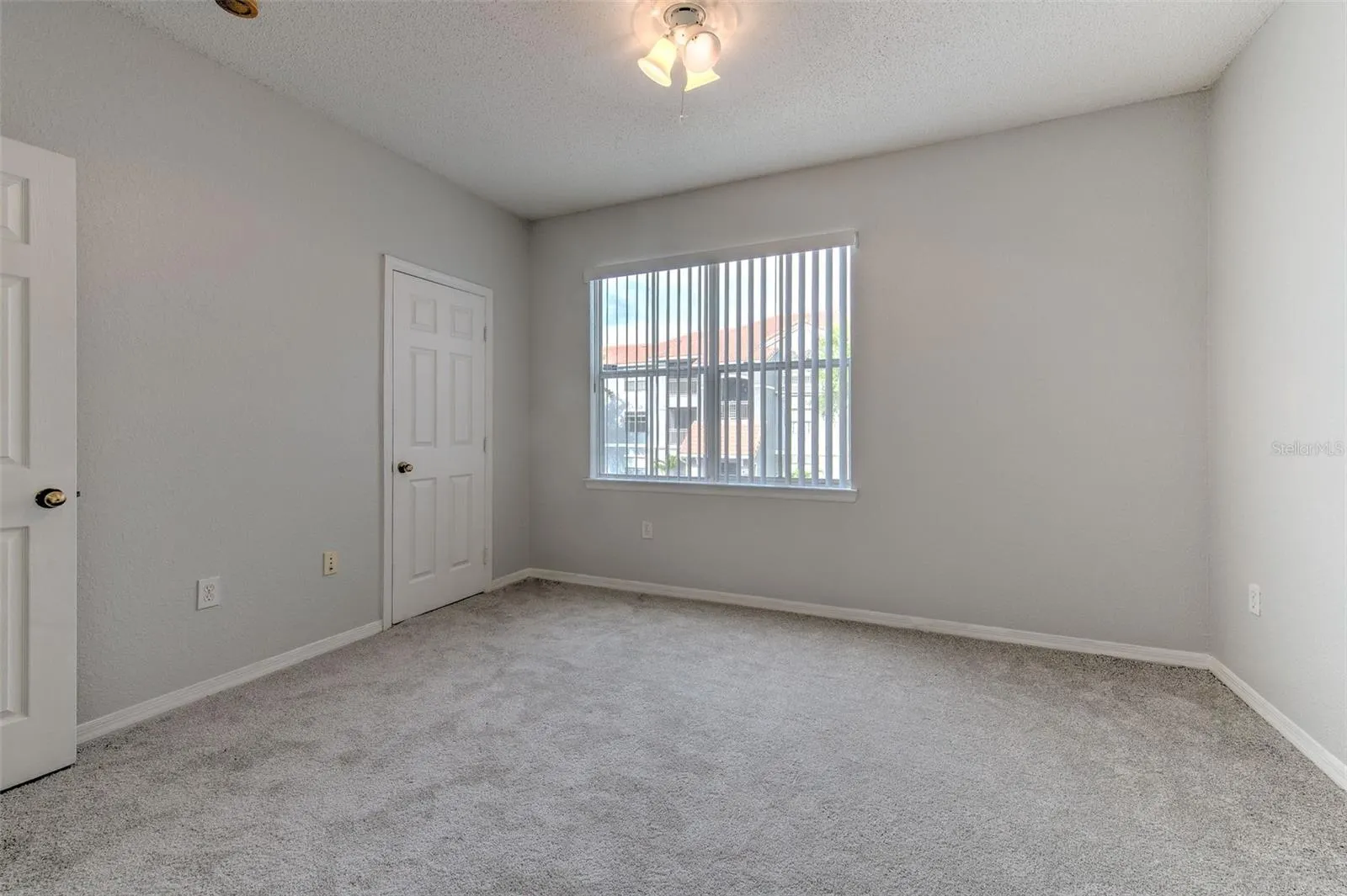 18001 RICHMOND PLACE DR #123, #123