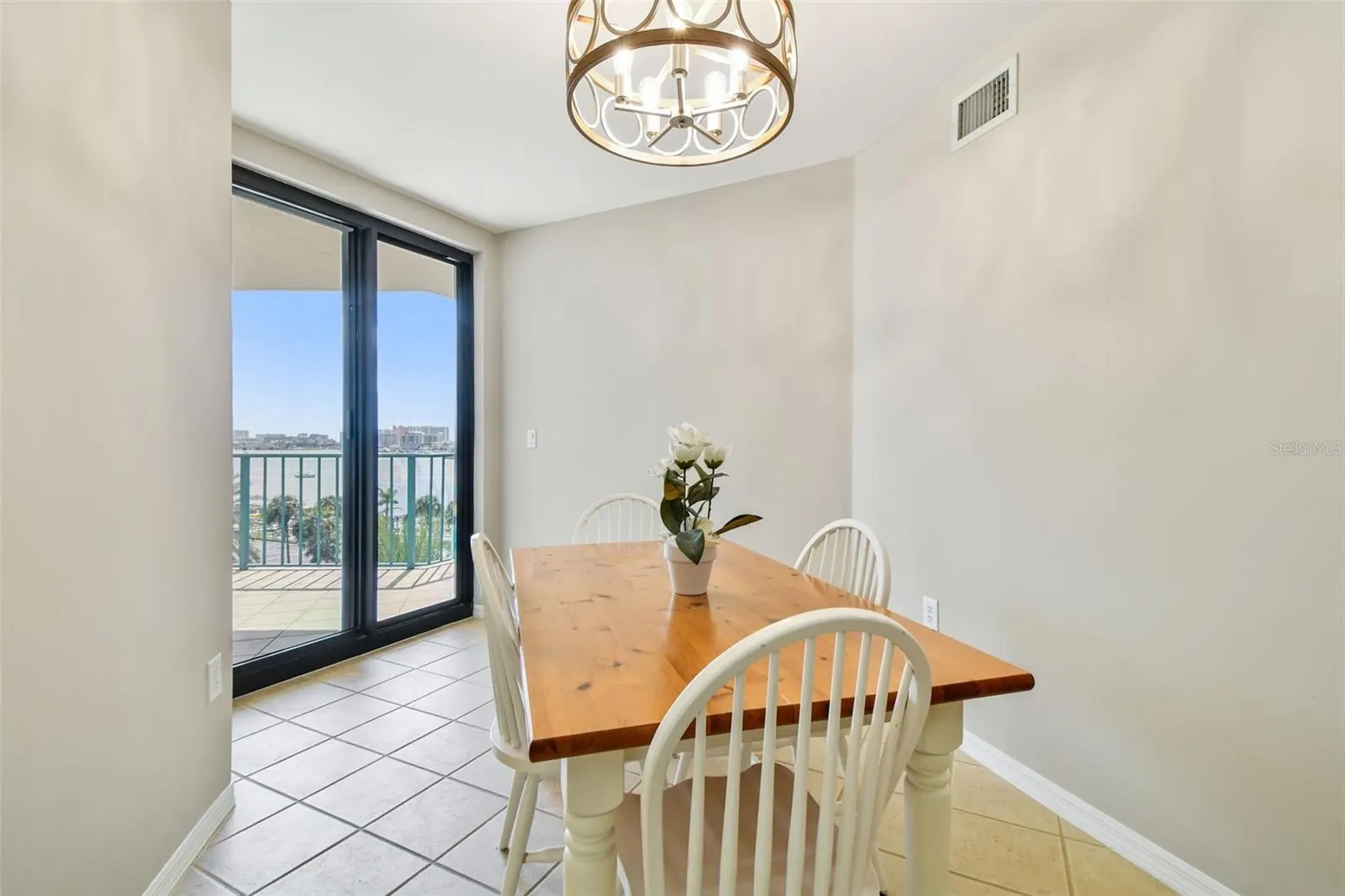 670 ISLAND WAY #604, #604