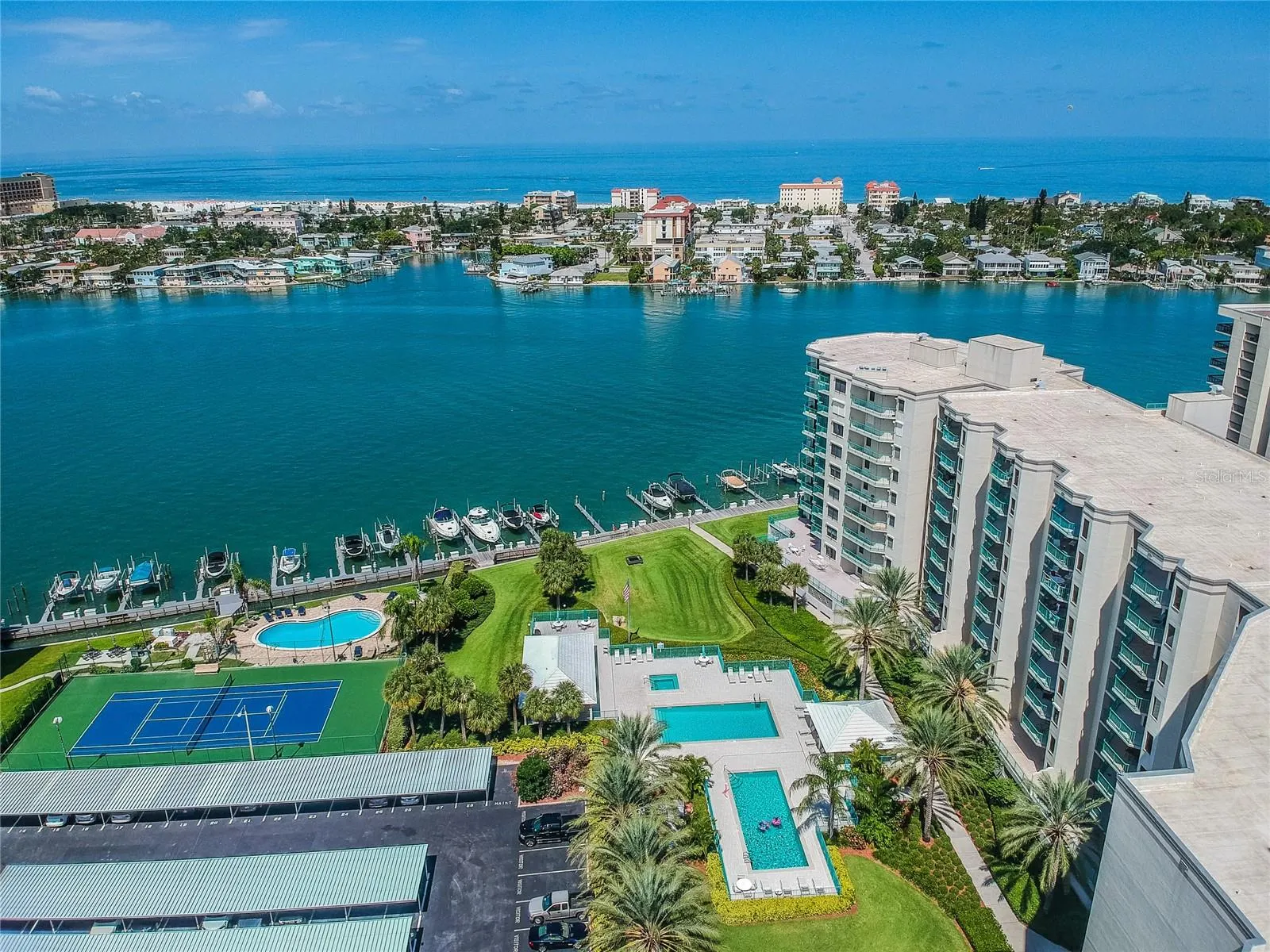 670 ISLAND WAY #604, #604