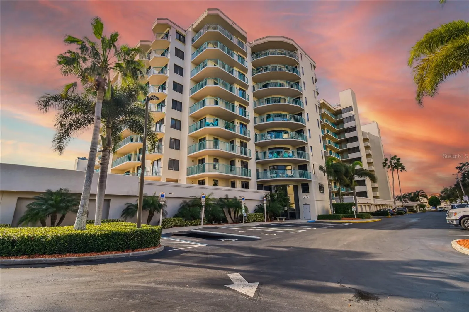 670 ISLAND WAY #604, #604