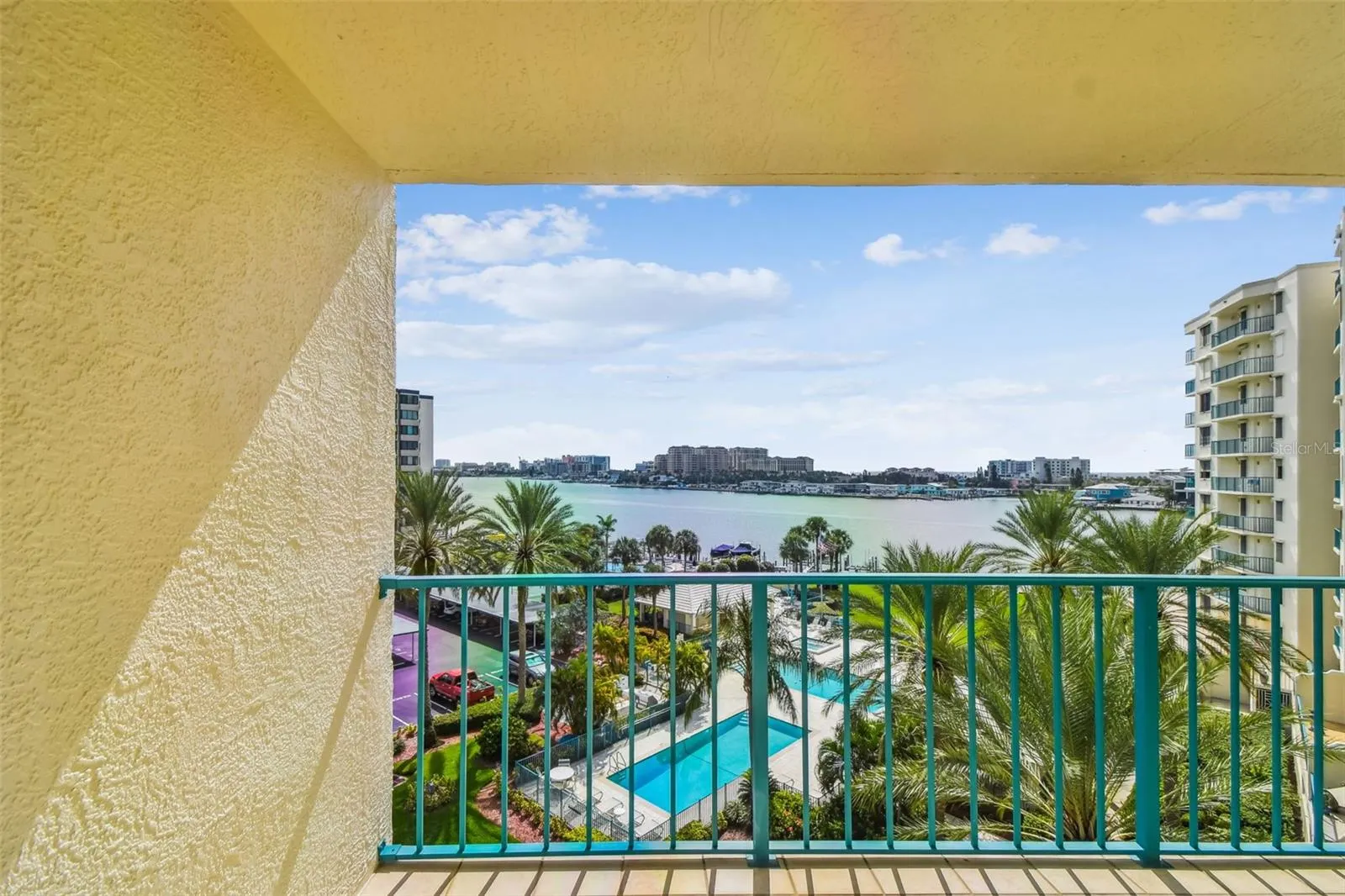 670 ISLAND WAY #604, #604