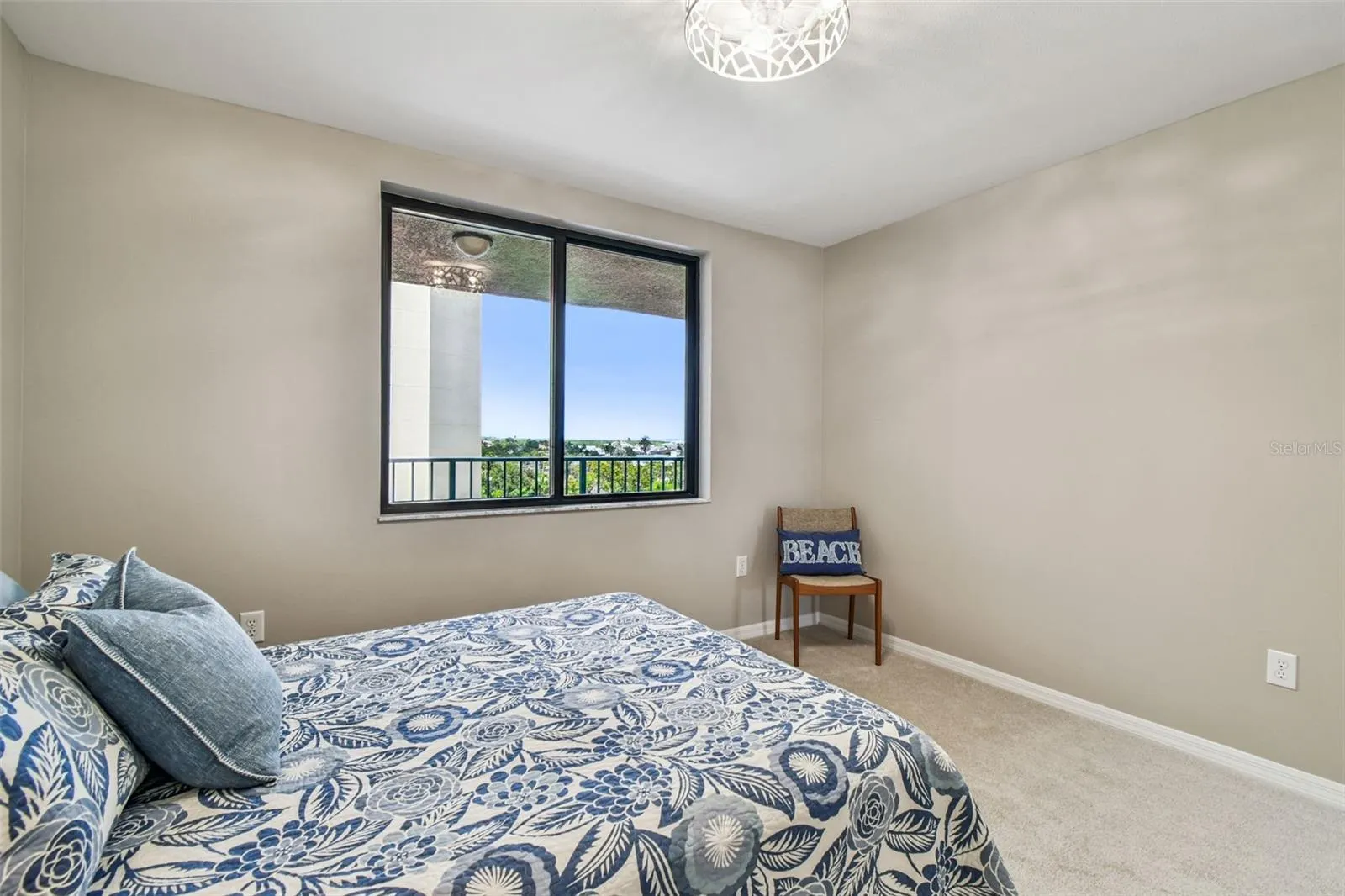 670 ISLAND WAY #604, #604