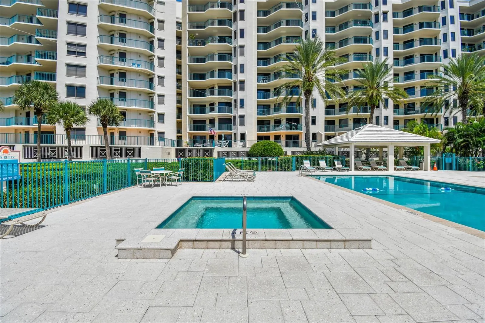 670 ISLAND WAY #604, #604