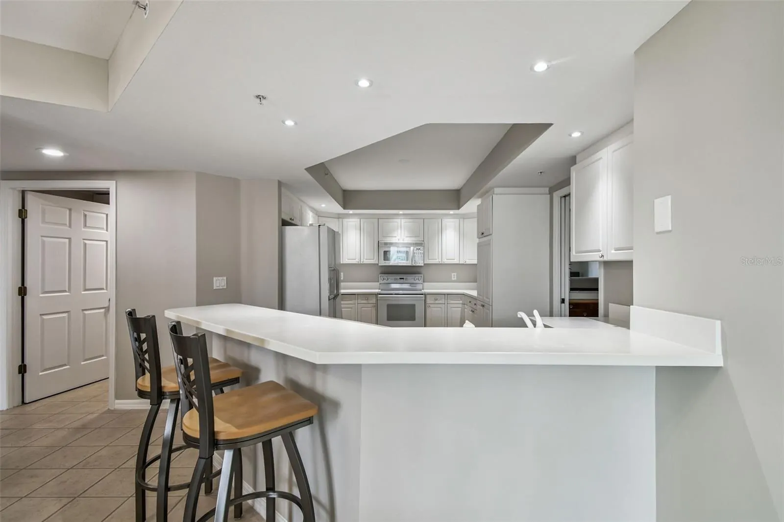 670 ISLAND WAY #604, #604