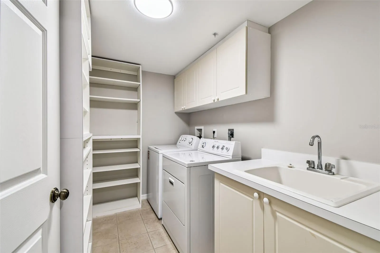 670 ISLAND WAY #604, #604