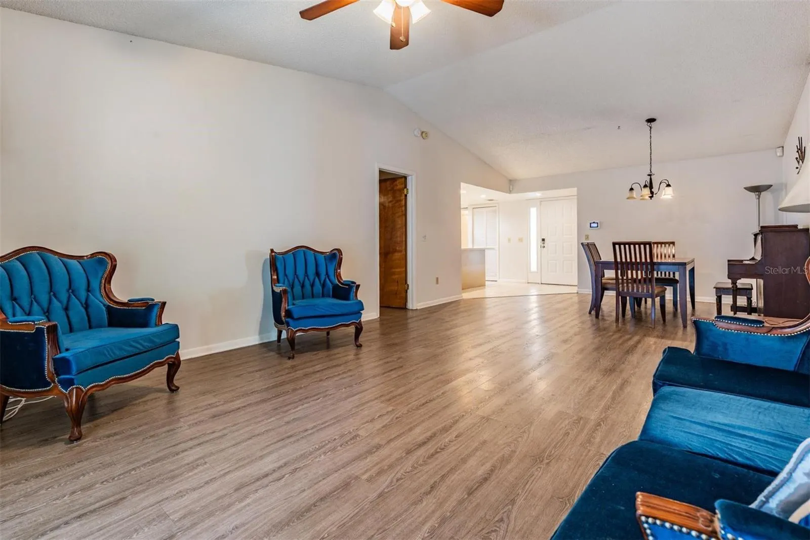 2326 FORREST CREST CIR