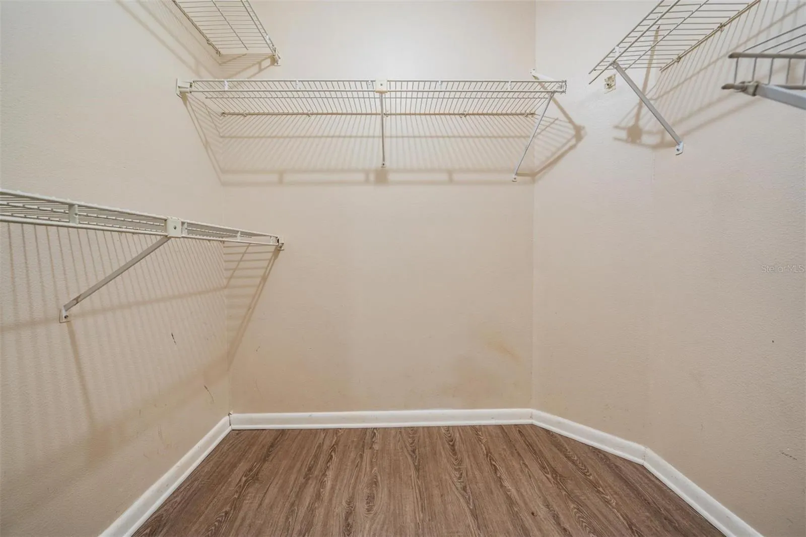 2326 FORREST CREST CIR