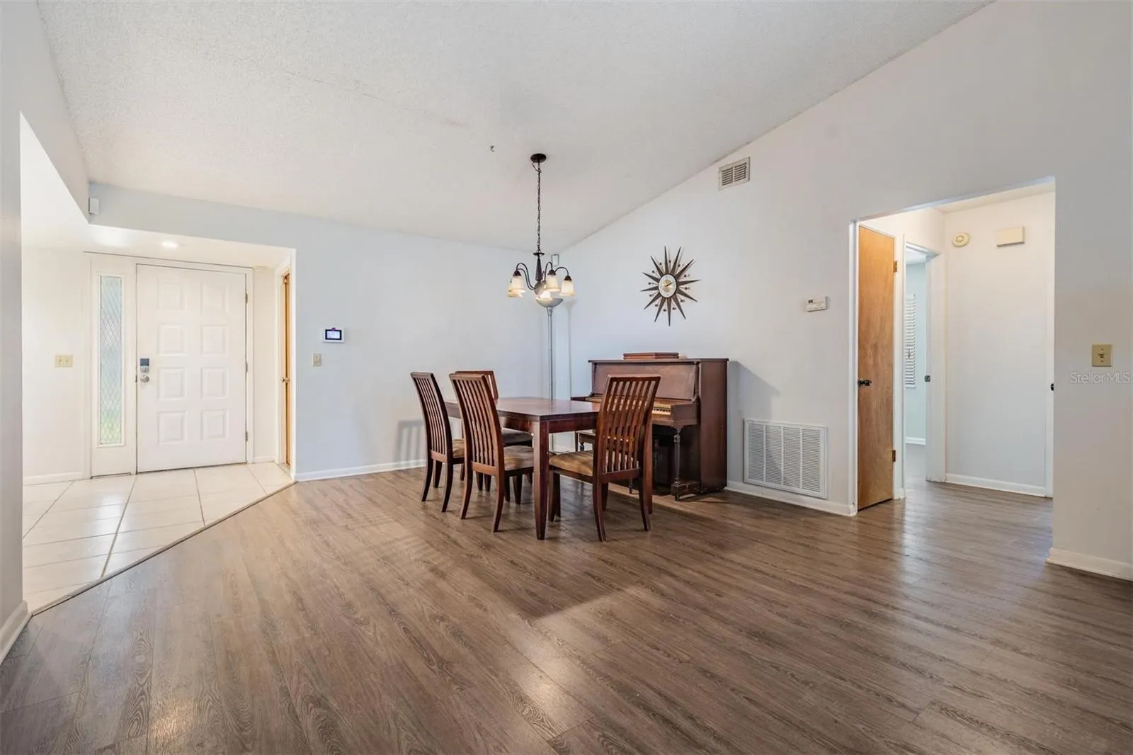 2326 FORREST CREST CIR
