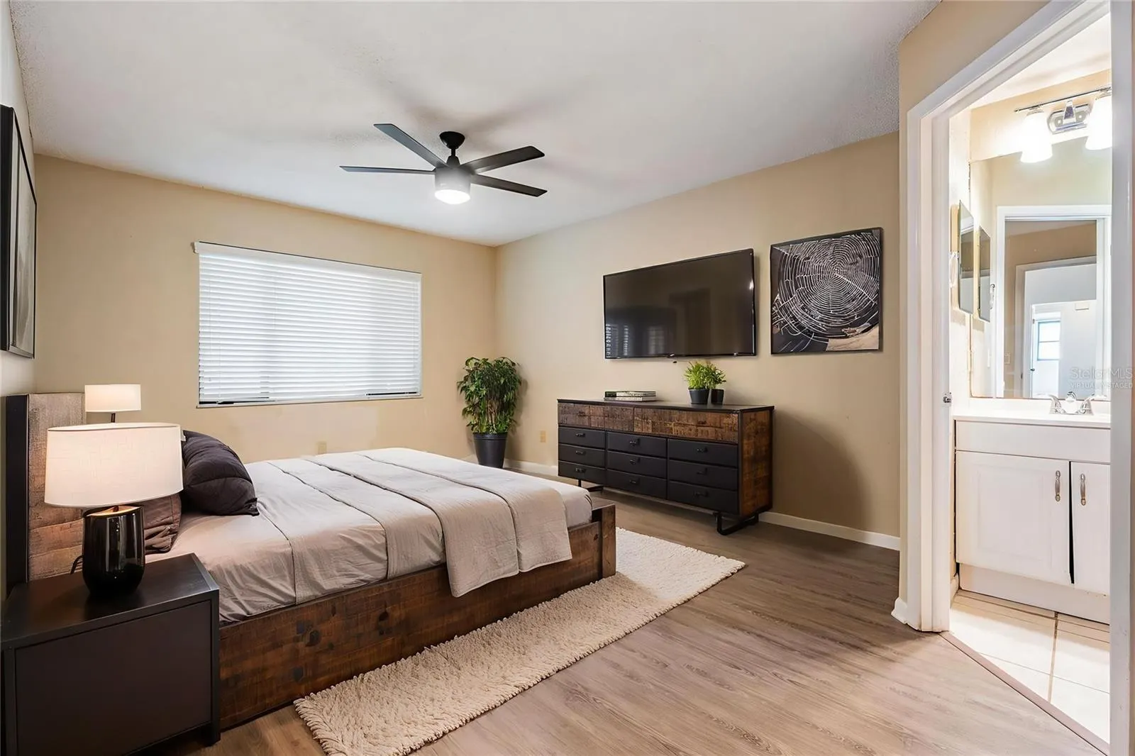 2326 FORREST CREST CIR