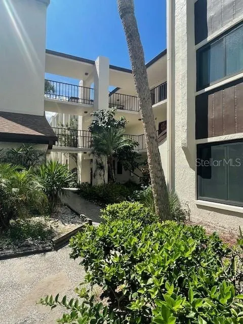 2209 BELLEAIR RD #C4, #C4