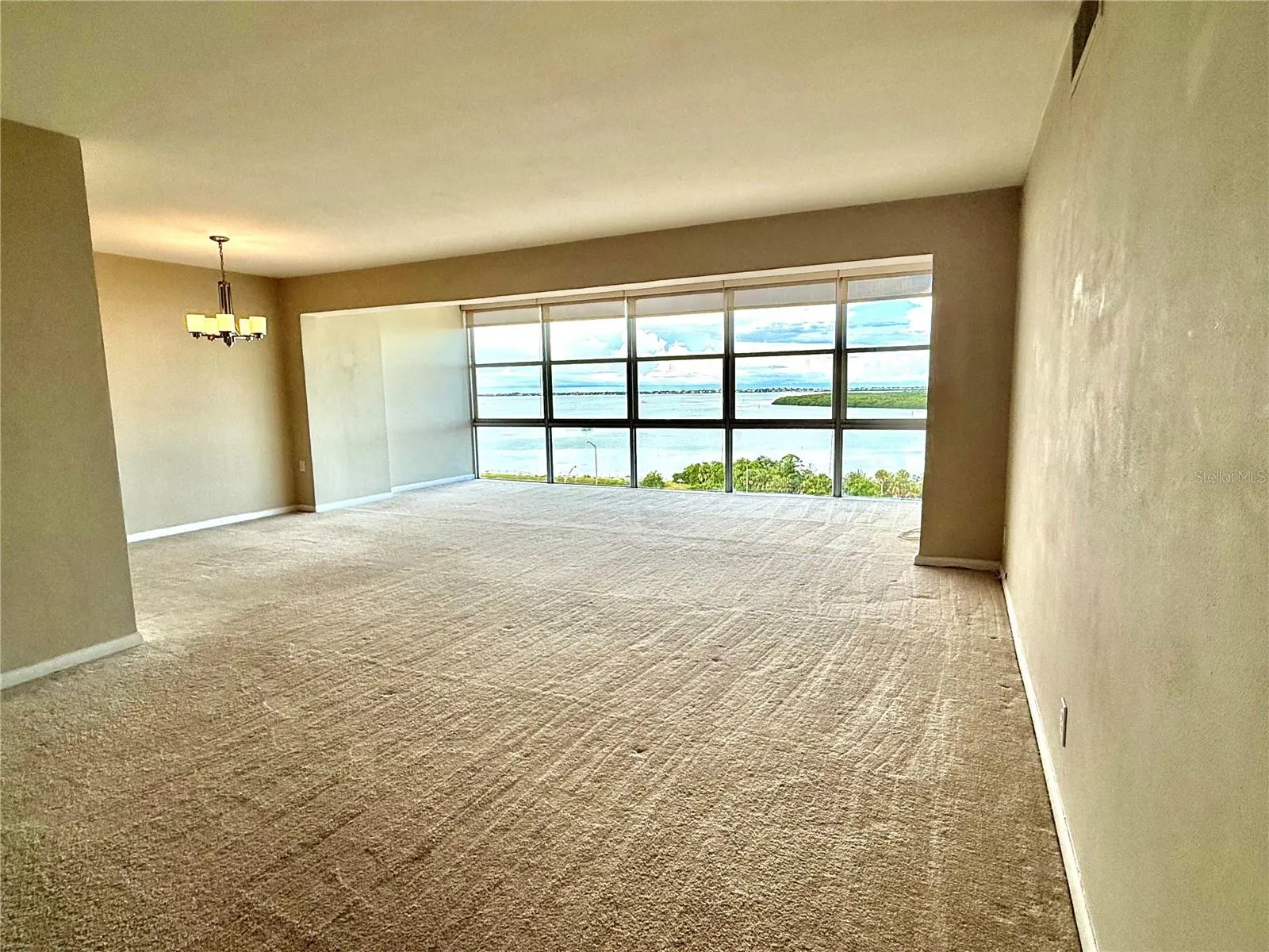 7200 SUNSHINE SKYWAY LN S #10C, #10C