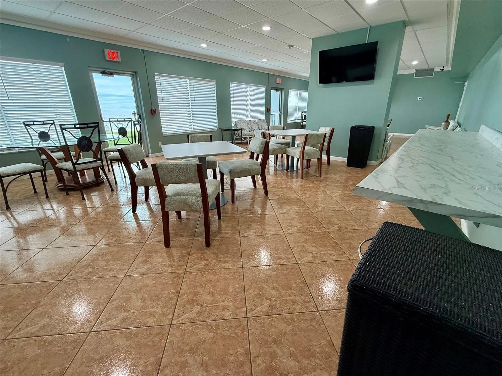 7200 SUNSHINE SKYWAY LN S #10C, #10C