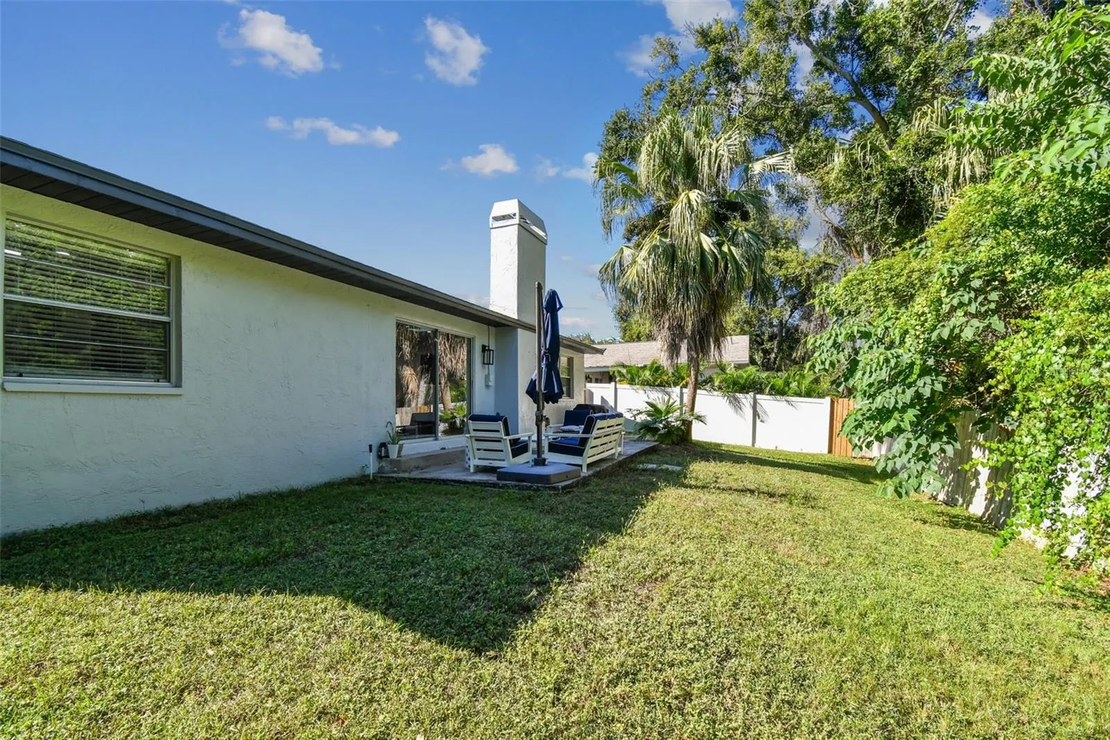 34 HARBOR OAKS CIR