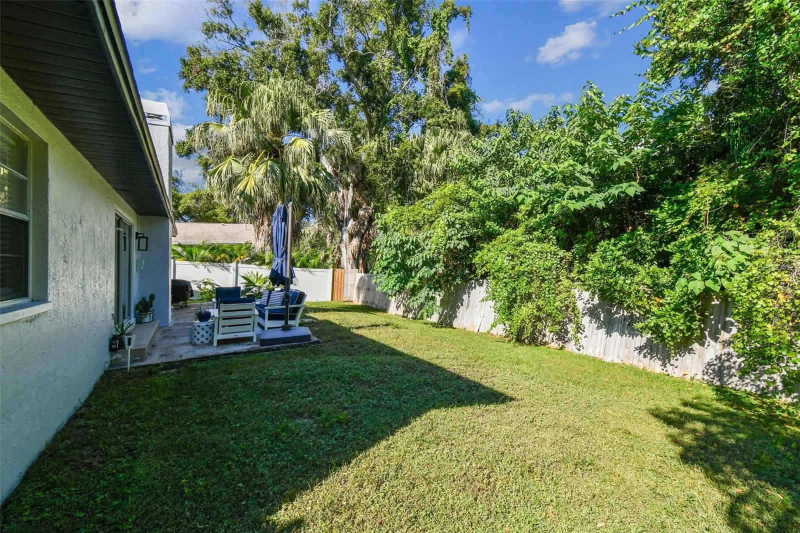 34 HARBOR OAKS CIR