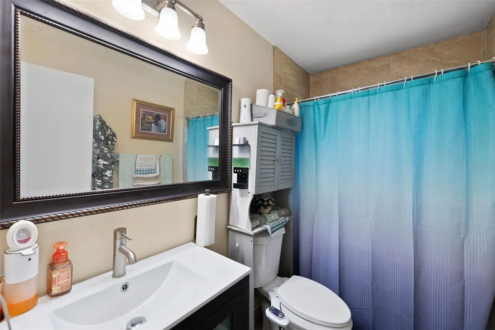 1711 LEONARD DR