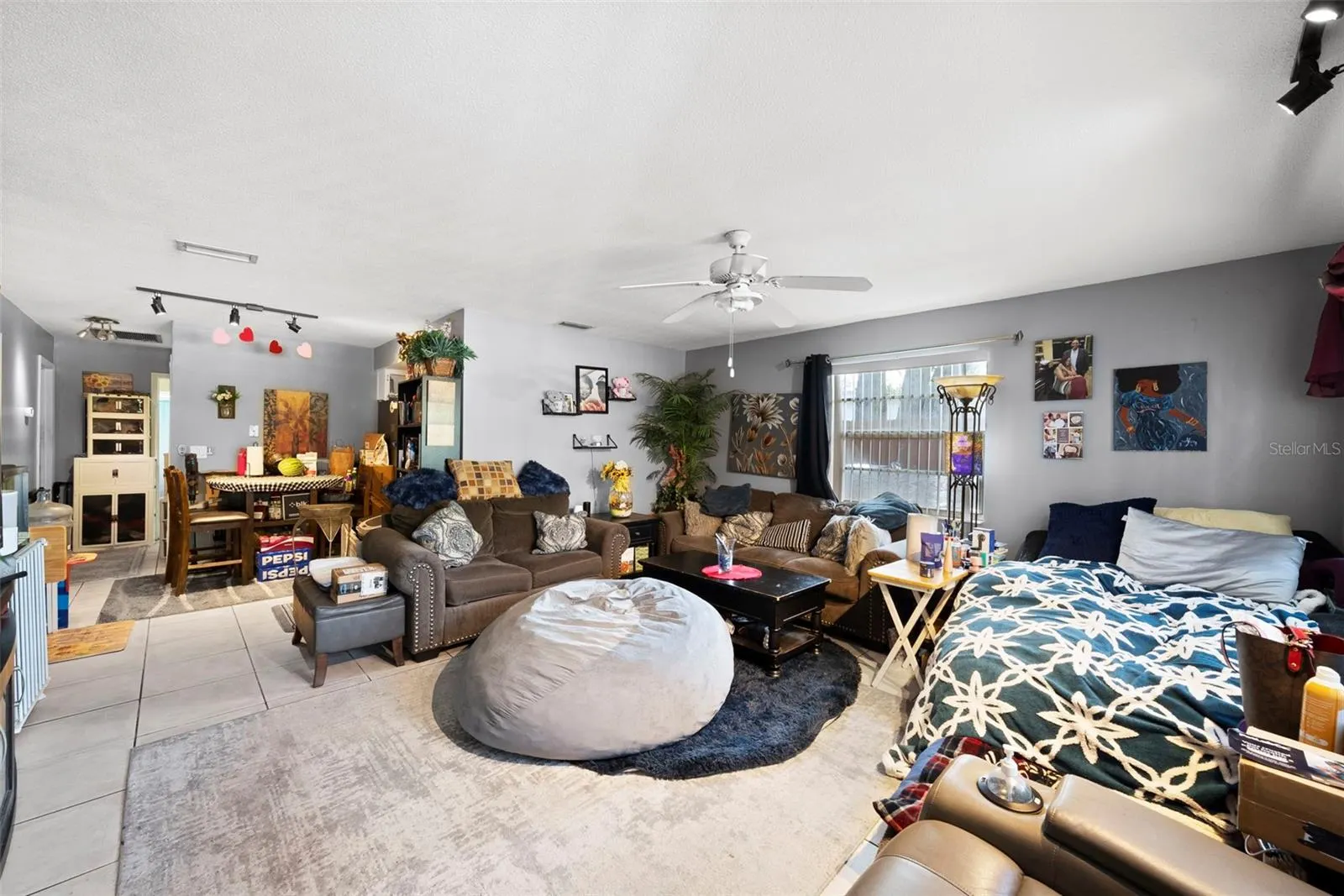 1711 LEONARD DR