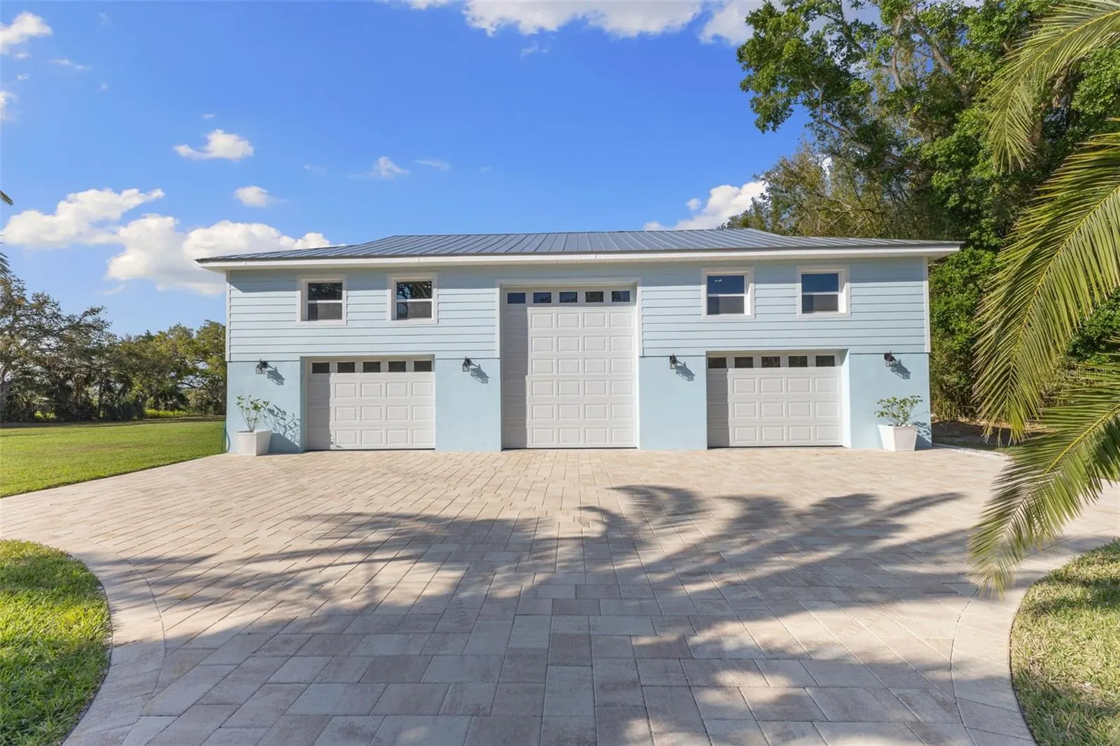 450 BAYSHORE DR
