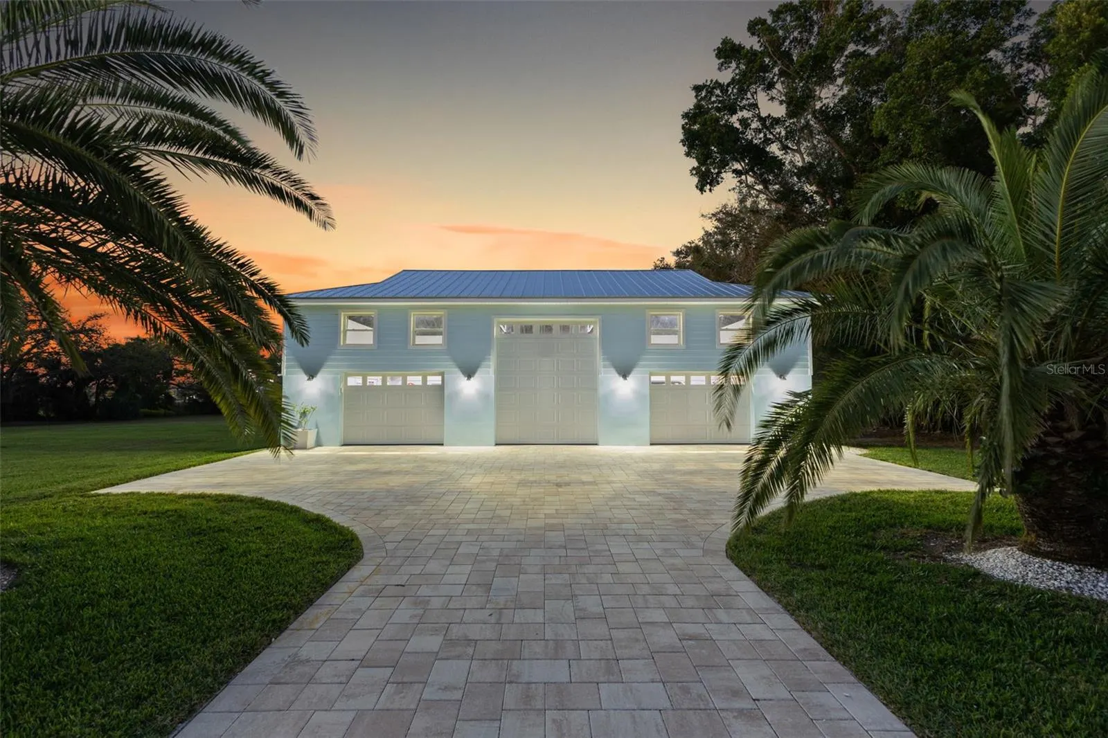 450 BAYSHORE DR