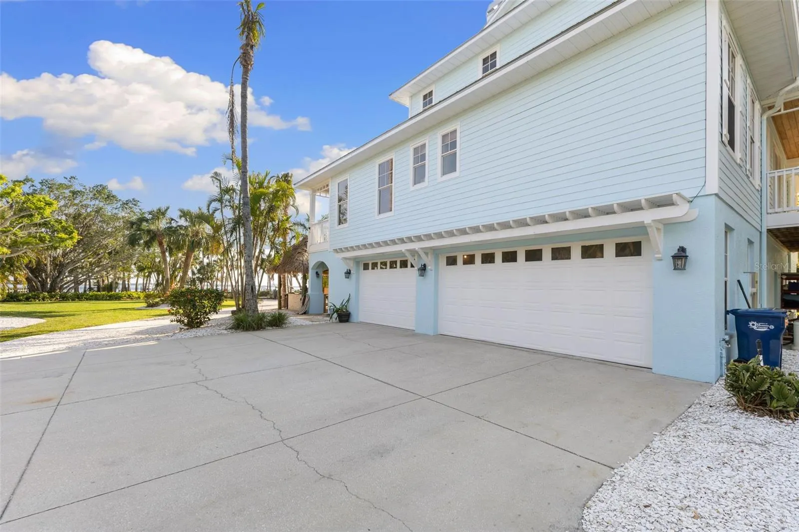 450 BAYSHORE DR