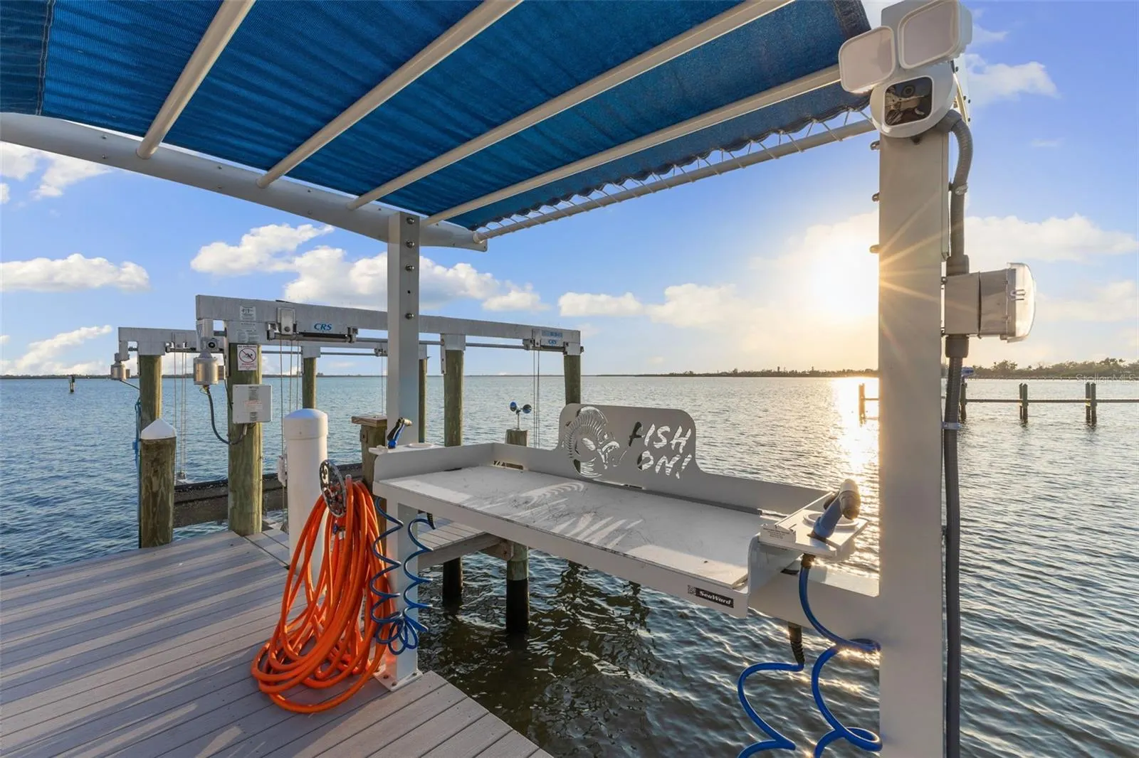 450 BAYSHORE DR
