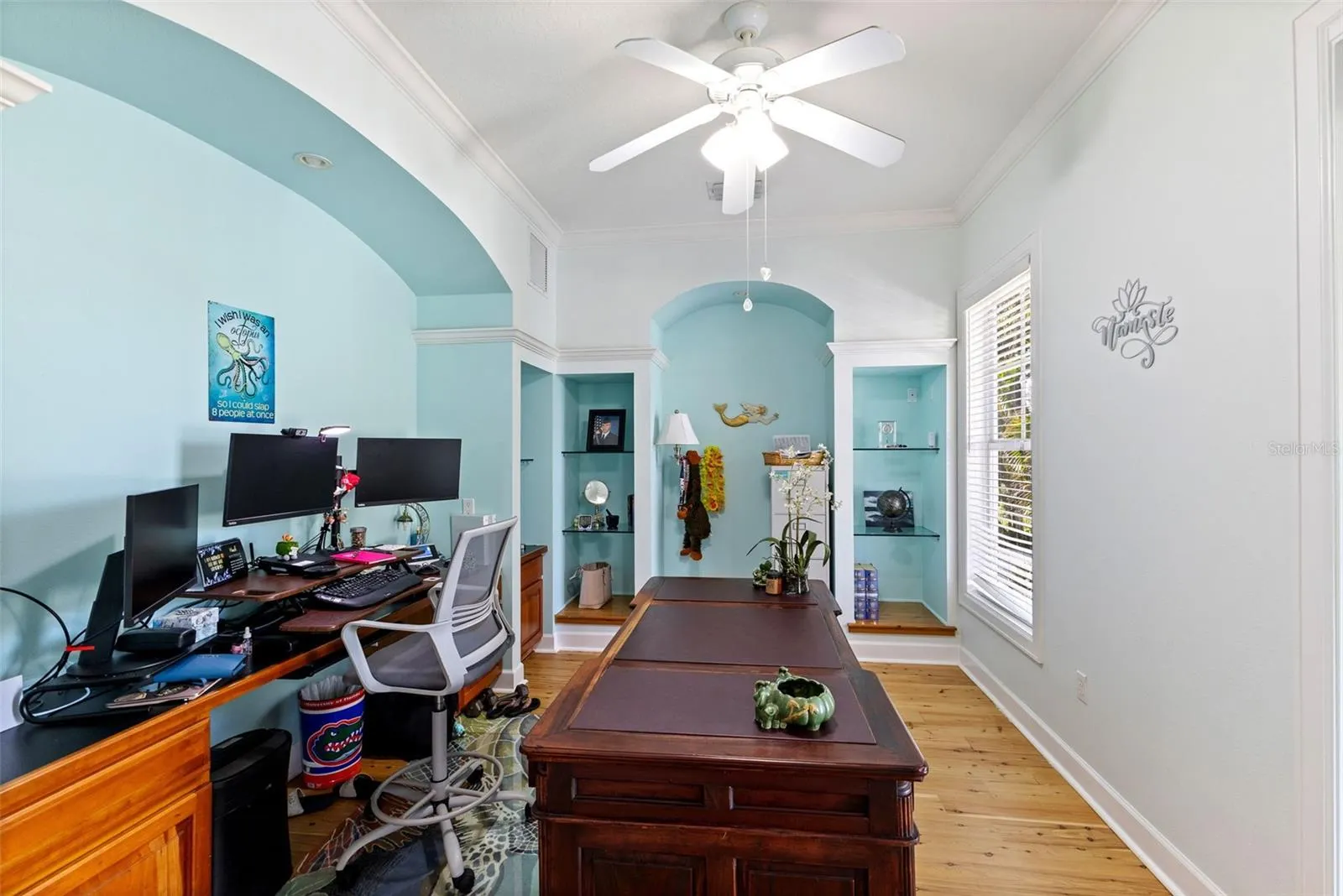 450 BAYSHORE DR
