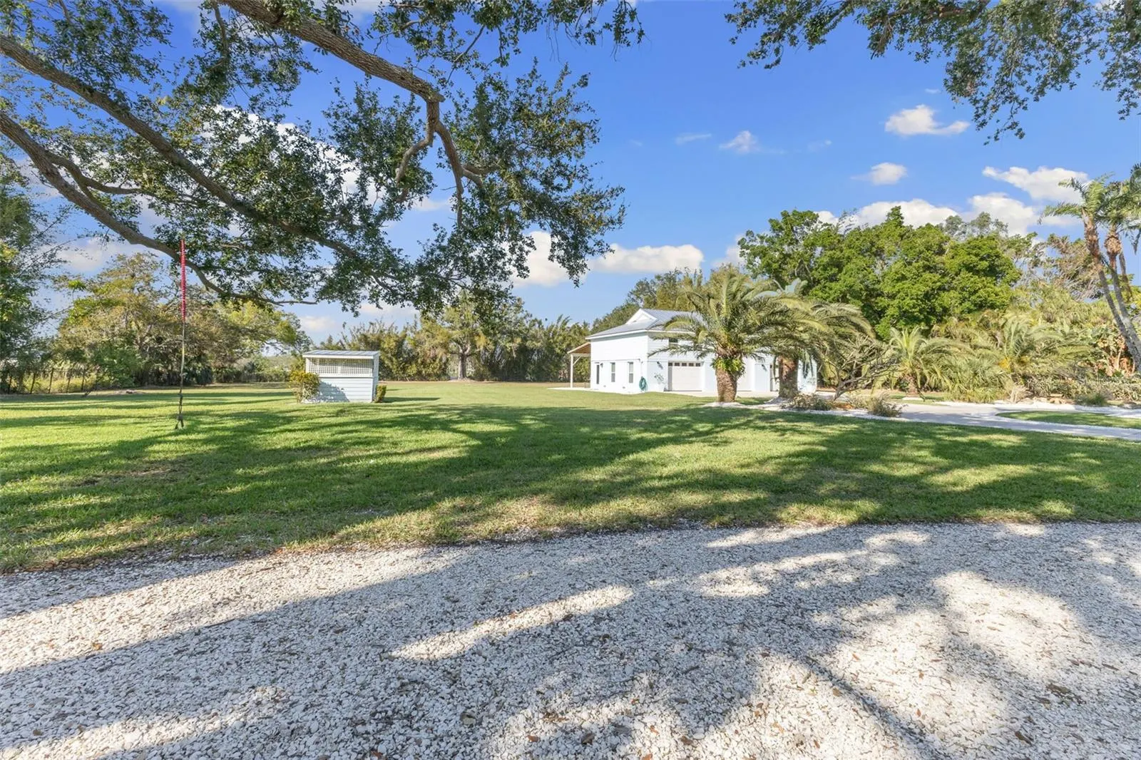 450 BAYSHORE DR