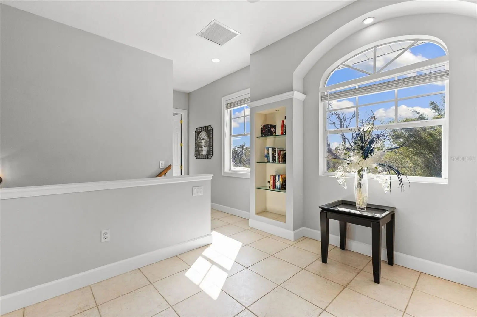 450 BAYSHORE DR