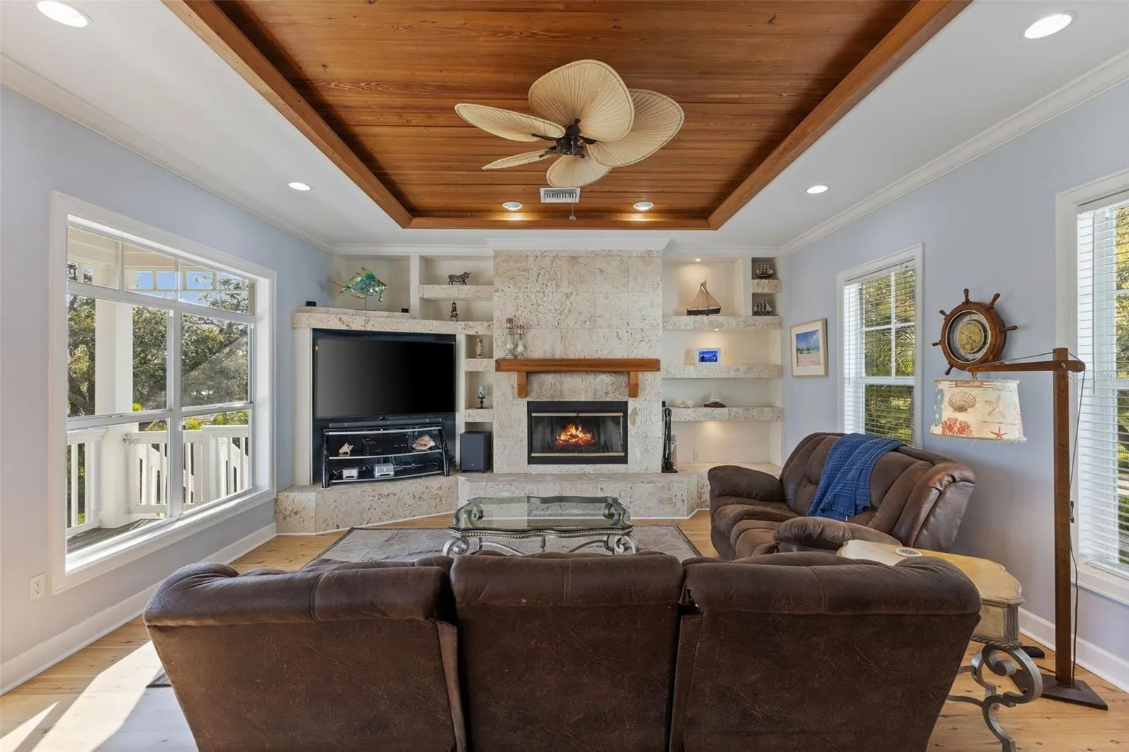 450 BAYSHORE DR