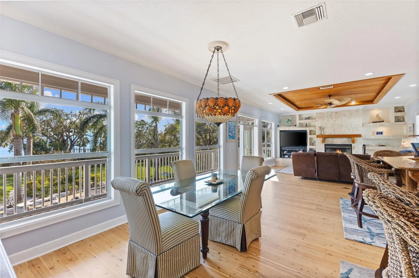 450 BAYSHORE DR
