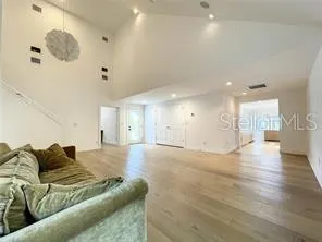 1100 N OSCEOLA AVE