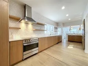 1100 N OSCEOLA AVE